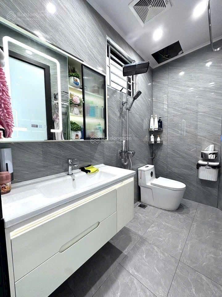 Bán nhà mặt tiền. đường bình tiên. phan văn khỏe 4 x 24  4 tầng. p. 9. q.6 giá 145 tỷ