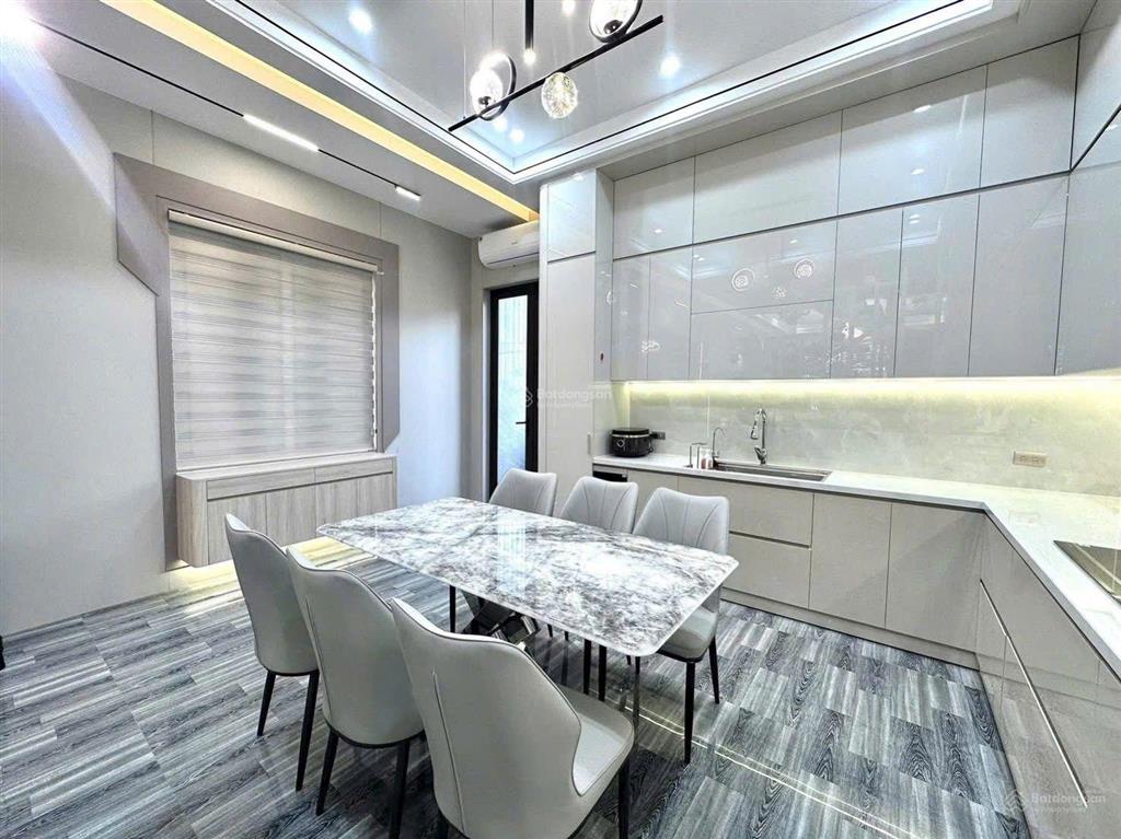 Bán nhà mặt tiền. đường bình tiên. phan văn khỏe 4 x 24  4 tầng. p. 9. q.6 giá 145 tỷ