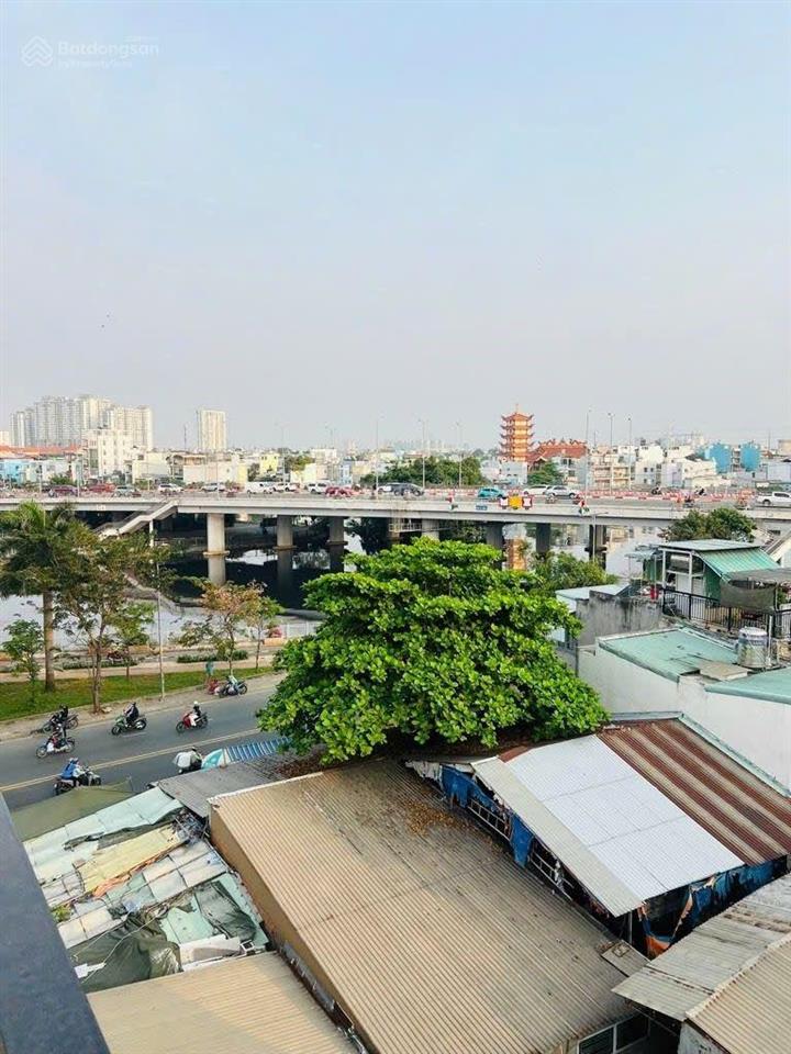 Bán nhà đường hậu giang. an dương vương. phường bình phú. quận 6. dt. 4.8 x 28m giá 14 tỷ