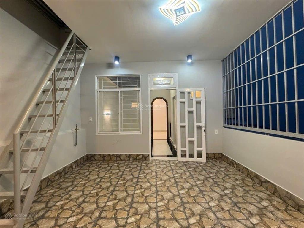 Bán nhà đường bà ký. hồng bàng. bình tiên. phường bình tây. quận 6. dt. 4.3 x 12=51.6m giá 6.38 tỷ