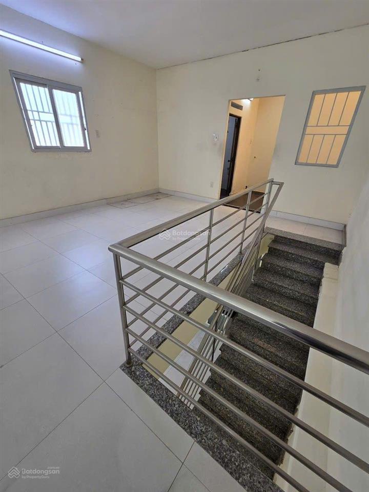 Bán nhà đường phú định, hoàng ngân, võ văn kiệt. phường 16, quận 8, dt 6.2 x 16m=99.2m2, 5.5 tỷ