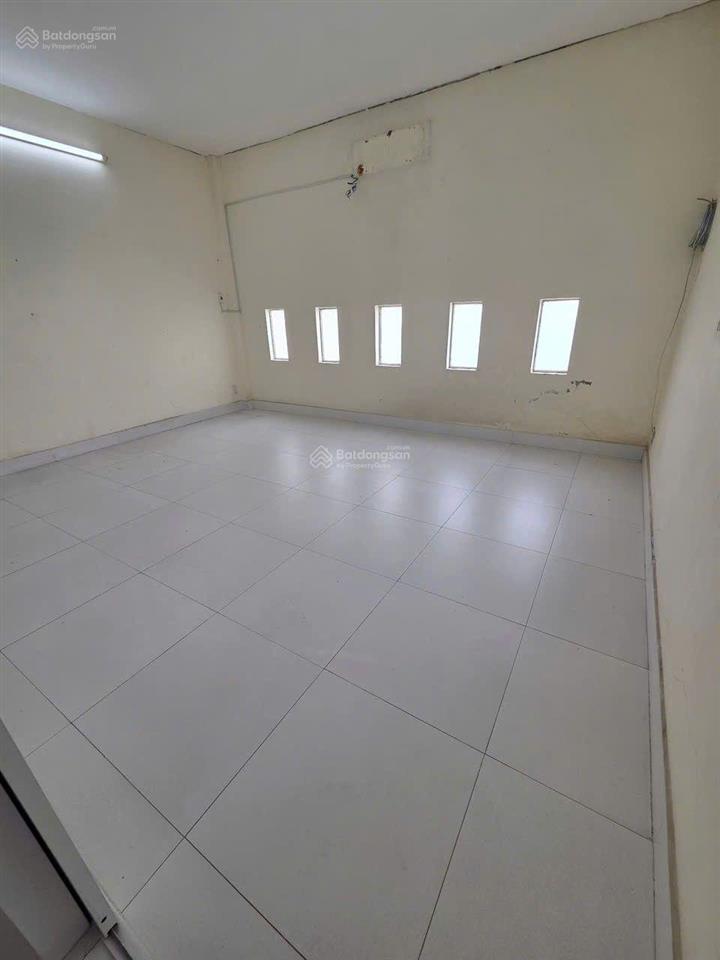 Bán nhà đường phú định, hoàng ngân, võ văn kiệt. phường 16, quận 8, dt 6.2 x 16m=99.2m2, 5.5 tỷ