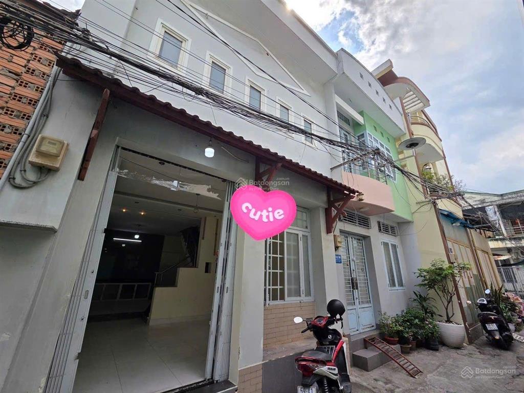 Bán nhà đường phú định, hoàng ngân, võ văn kiệt. phường 16, quận 8, dt 6.2 x 16m=99.2m2, 5.5 tỷ