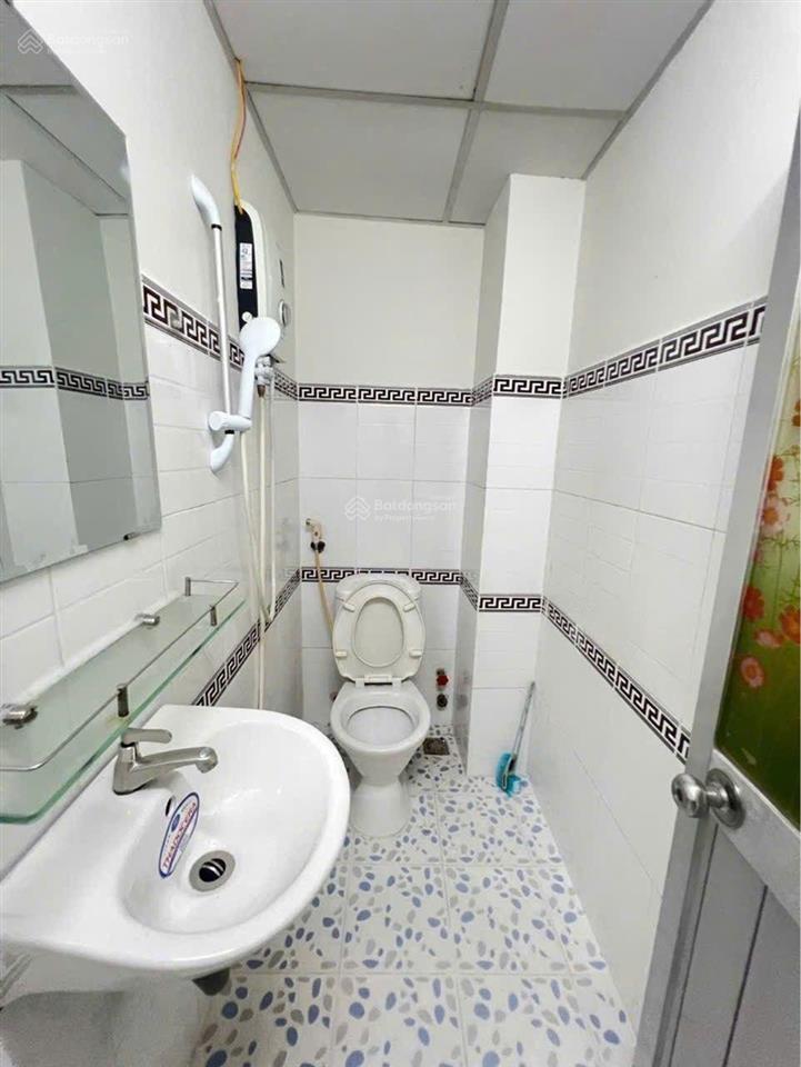 Bán nhà mới đường nguyễn văn luông. hồng bàng. hậu giang. p. 11. quận 6 dt 4 x 12m giá 5,3 tỷ