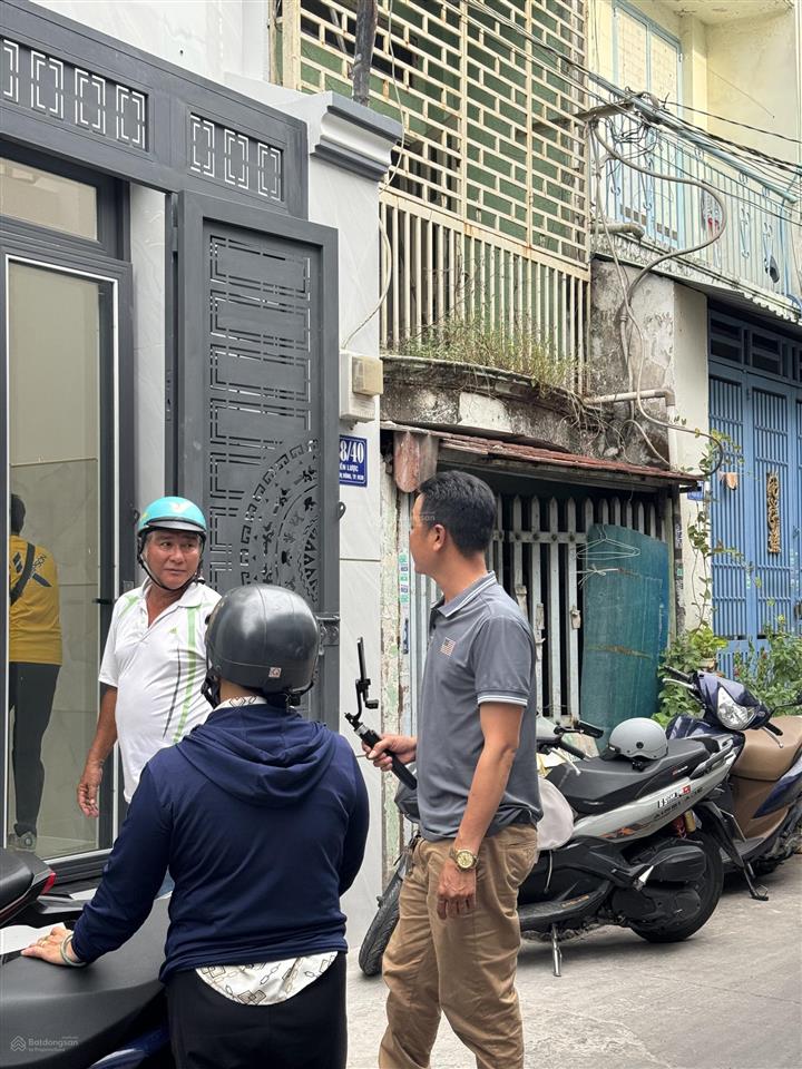 Giáp tân phú  quận 6 nhà mới 4 tầng hẻm xe tải thông nhỉnh 5 tỷ
