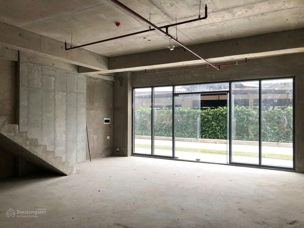Cần bán căn hộ shophouse nhà thô  khu vực pegasuit vip q8  118m