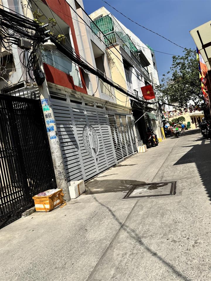 Bán nhà bế văn cấm thông lâm văn bền  4 tầng  xe hơi đỗ cửa  p. tân hưng quận 7