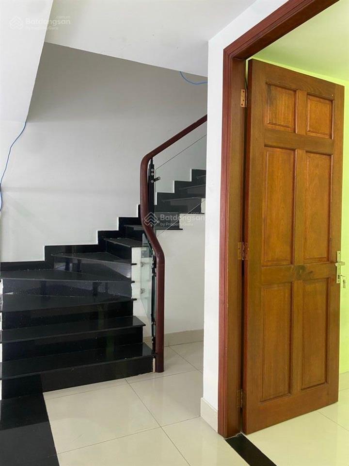 Bán nhà bế văn cấm thông lâm văn bền  4 tầng  xe hơi đỗ cửa  p. tân hưng quận 7