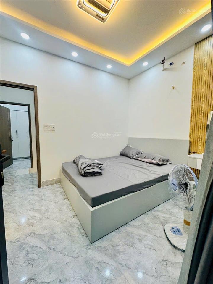 Bán nhà quận 7  đường tân mỹ  đh tài chính marketing chỉ với nhỉnh 4 tỷ có sổ hồng riêng