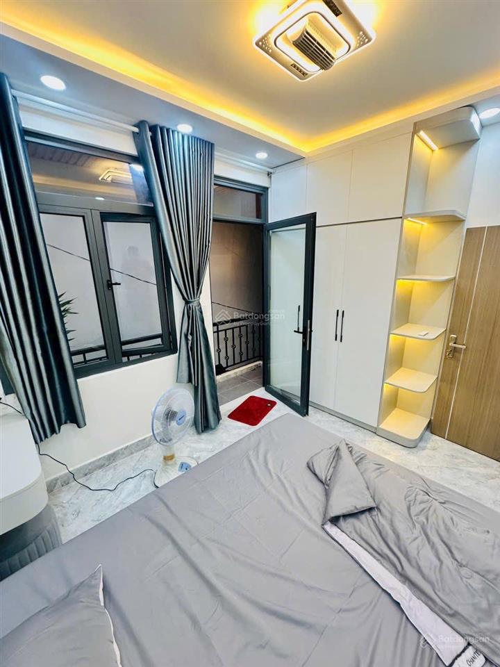 Bán nhà quận 7  đường tân mỹ  đh tài chính marketing chỉ với nhỉnh 4 tỷ có sổ hồng riêng