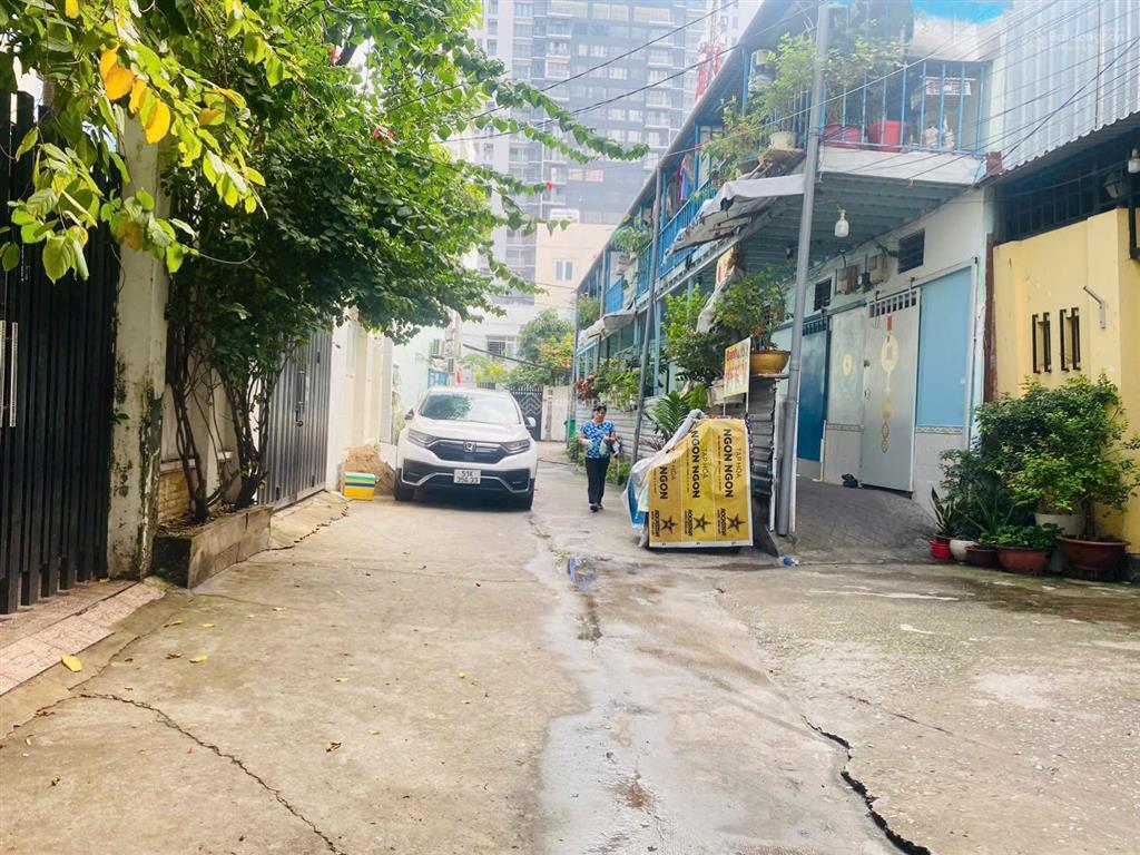 Bán nhà quận 7  đường tân mỹ  đh tài chính marketing chỉ với nhỉnh 4 tỷ có sổ hồng riêng