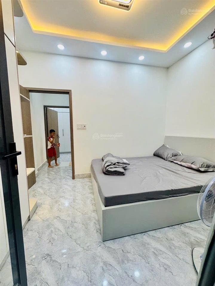 Bán nhà quận 7  đường tân mỹ  đh tài chính marketing chỉ với nhỉnh 4 tỷ có sổ hồng riêng