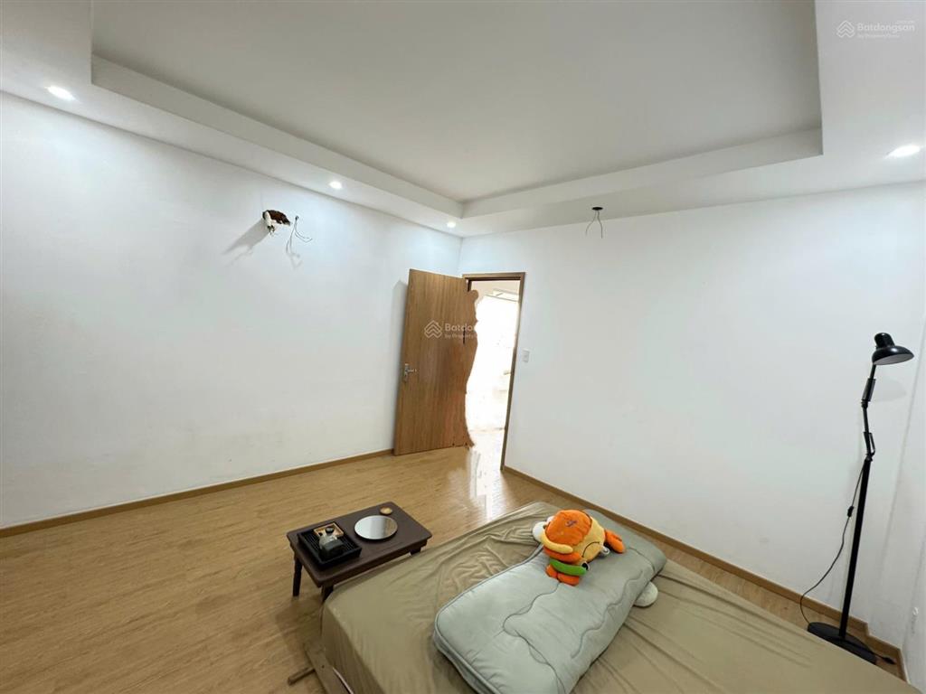 Chdv góc 2mt ngang 6,5m ngay cổng sân bay tân sơn nhất, 117m2, 5 tầng bán 23 tỷ tl