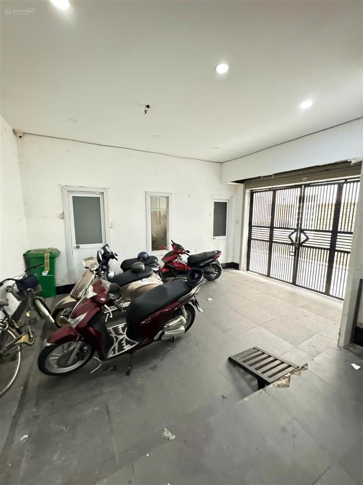 Chdv góc 2mt ngang 6,5m ngay cổng sân bay tân sơn nhất, 117m2, 5 tầng bán 23 tỷ tl