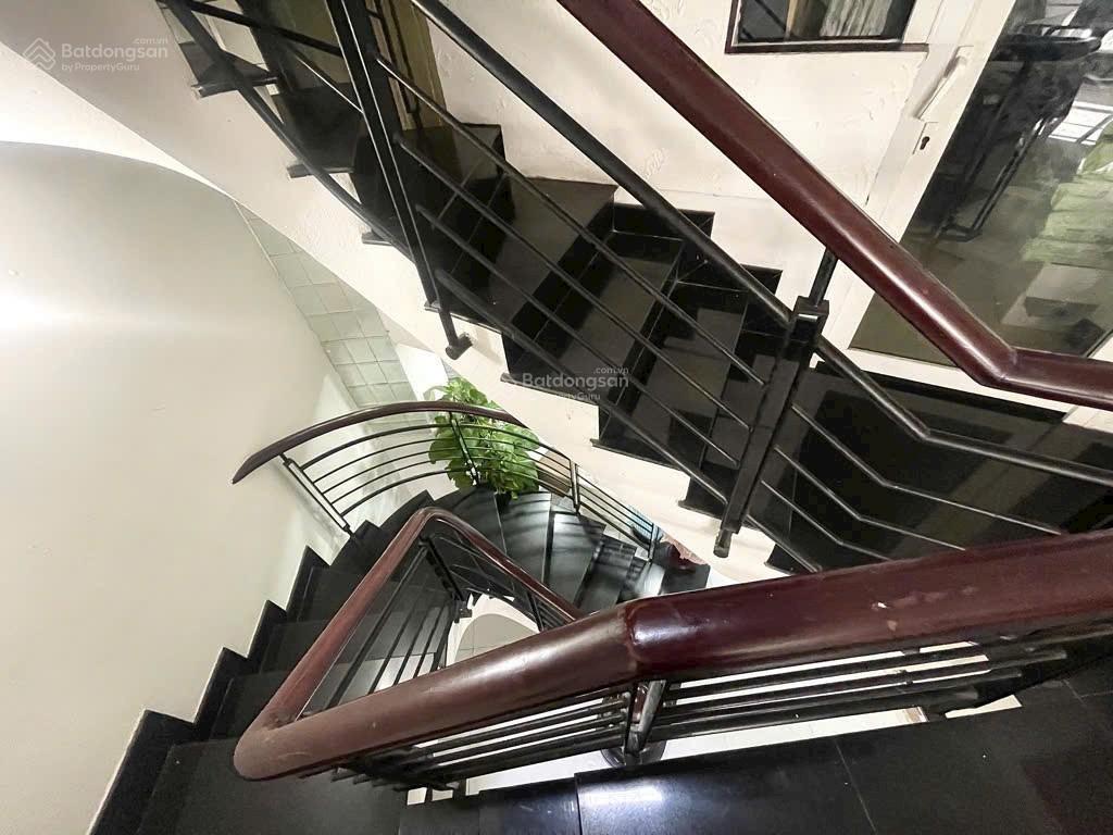 Bán nhà hẻm oto hoàng hoa thám, bình thạnh. ngang 4 x16m ( 56m2) btct 4 tầng  khu đồng bộ, ở ngay