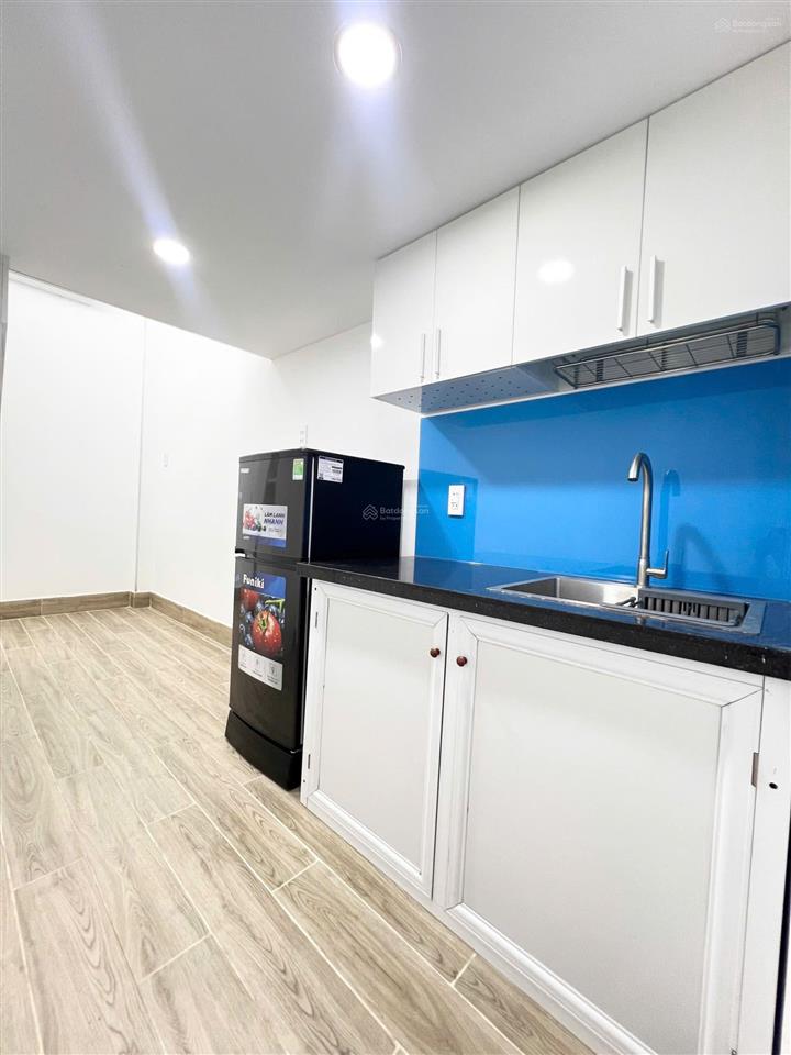 Toà nhà chdv mới ngay đh hutech. hẻm oto thông. btct 4 tầng 51.1m2 gồm 7pn 7wc. doanh thu 30 tr/th