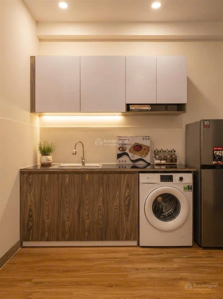 Khai trương căn hộ 2 phòng ngủ mới. full nội thất, giặt riêng, ở 24 người. ngay đh uef, cầu bason
