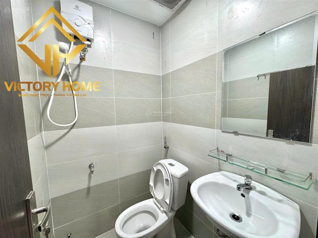 Chung cư mini 2 pn, full nội thất, thang máy, hầm xe. ngay đh hutech, uef, gtvt