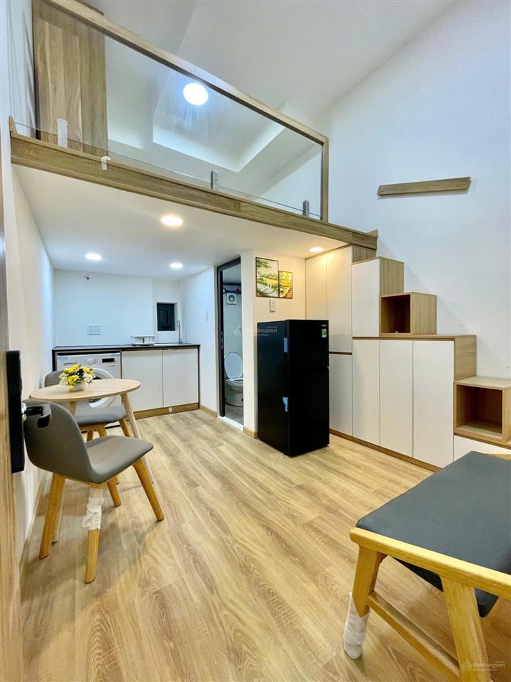 Duplex full nội thất ở 23 người. tòa thang máy, giặt riêng. ngay đh ngoại thương, hutech, uef