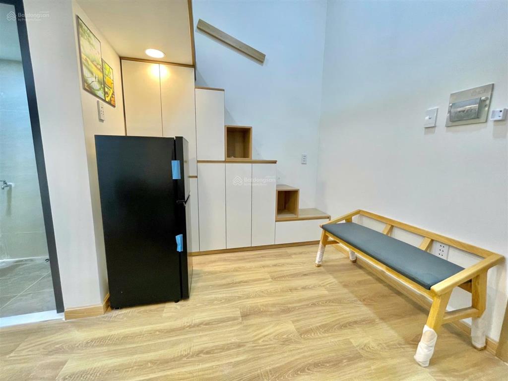 Duplex full nội thất ở 23 người. tòa thang máy, giặt riêng. ngay đh ngoại thương, hutech, uef