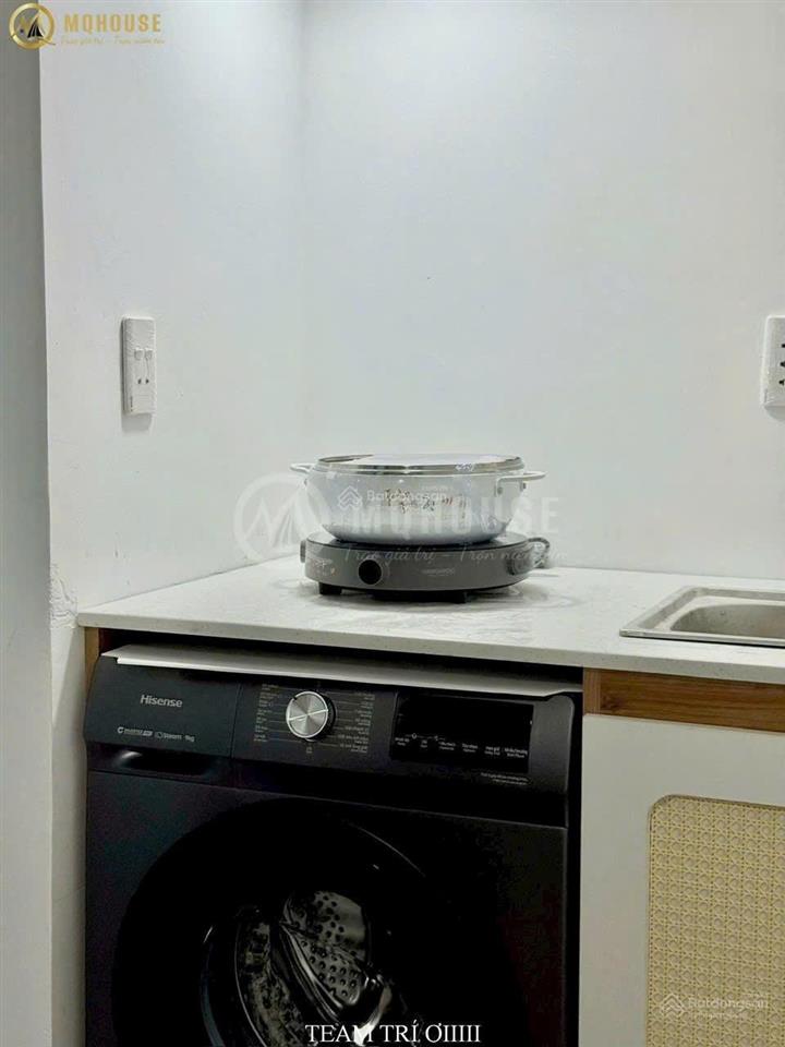 Duplex full nội thất, giặt riêng, thang máy, hầm xe. ở 23 bạn. ngay đh văn lang