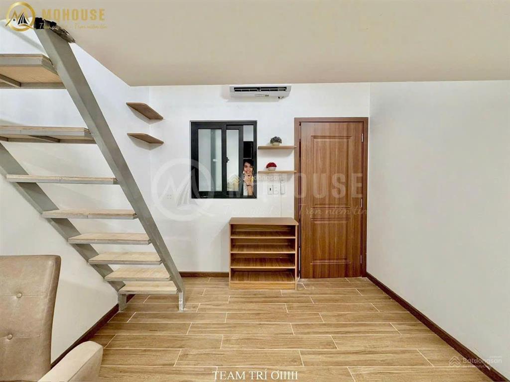Duplex full nội thất, giặt riêng, thang máy, hầm xe. ở 23 bạn. ngay đh văn lang