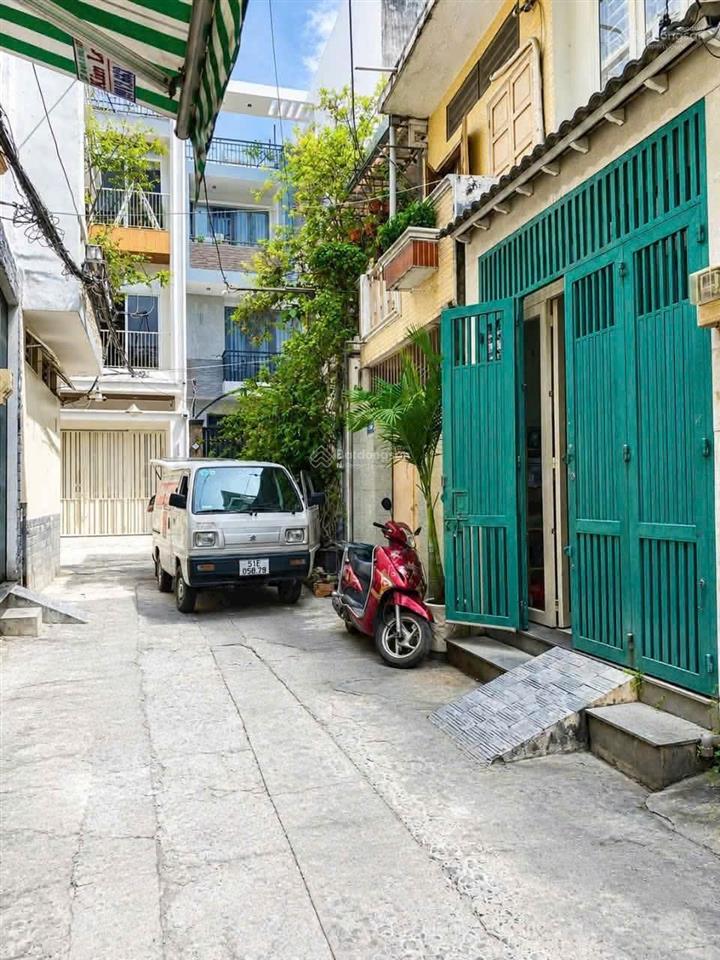 Hẻm ô tô khu dân cư phan đăng lưu, dtcn 51m2 vuông vức ko lỗi, 2 tầng tiện xây mới. ngay ubnd