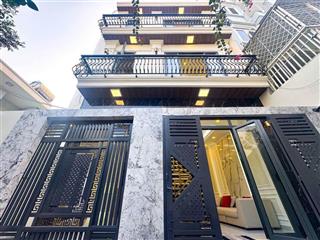 72m2 có thang máy 3 tầng 3 pn full nt đẹp lung linh sát pmh quận 7 chỉ 8 tỷ 8