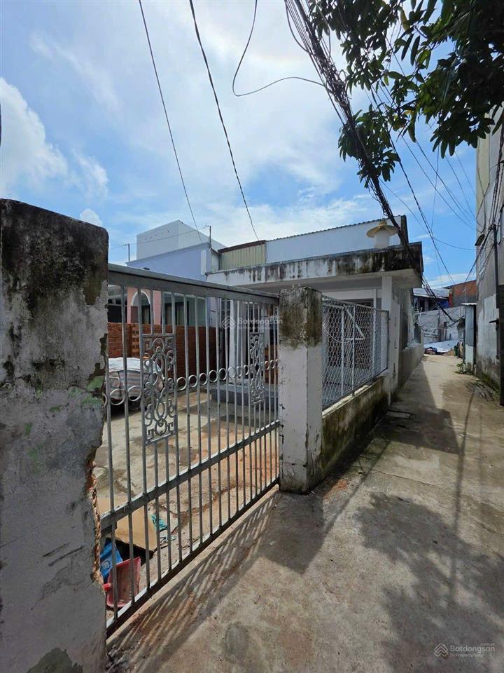 150m2  6 tỷ 5  bán nhà c4 tiện xây chdv  vài phút qua phú mỹ hưng
