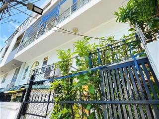 72m2 5tỷ2 bán nhà 4 tầng xe hơi sát nhà gò ô môi kdc hiện hữu