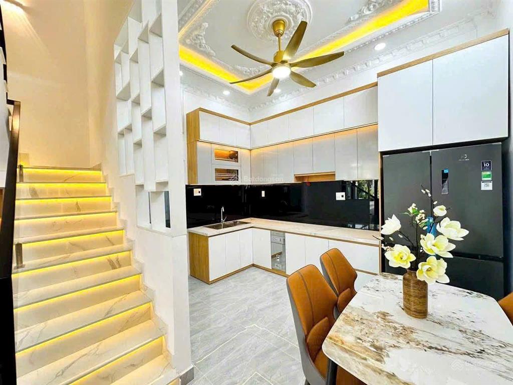 Chỉ 4 tỷ 9 bánh nhà mới đẹp hxh thông huỳnh tấn phát kdc hiện hữu 5*9 full nt như hình