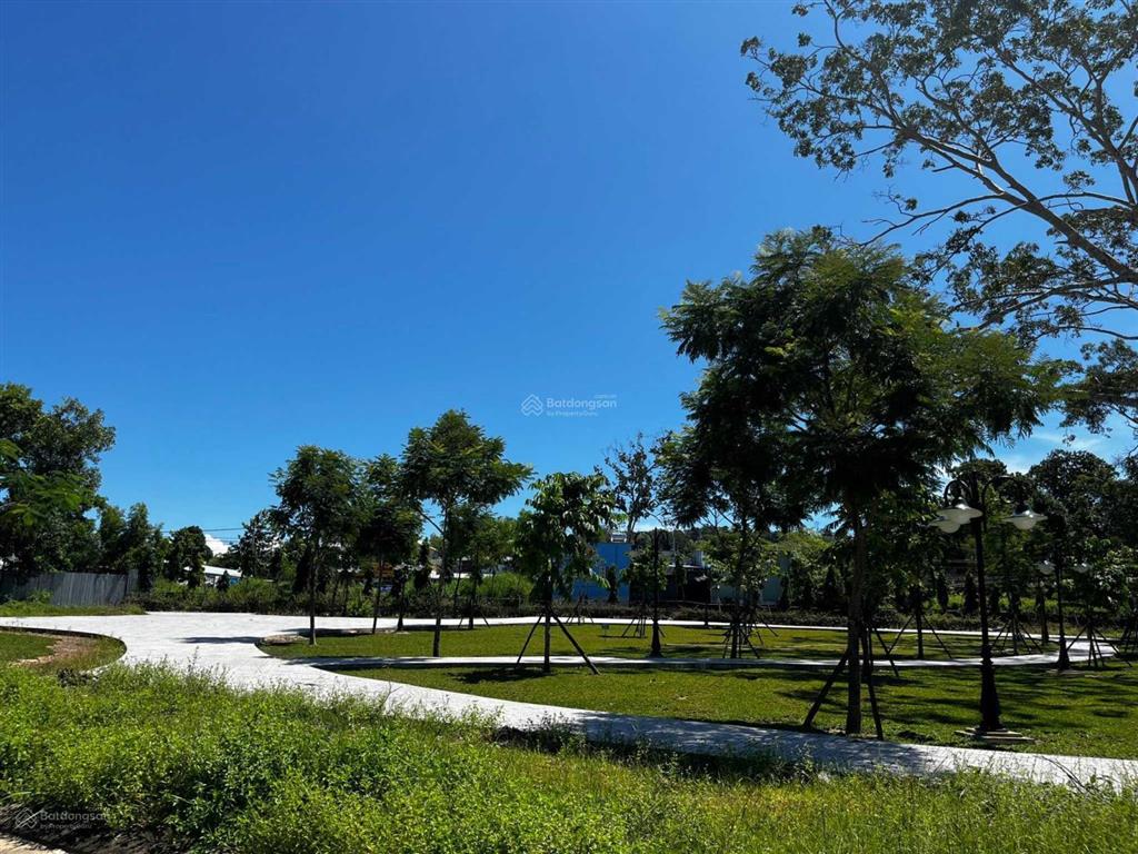 Bán lô 120m2 đường trục chính tái định cư gành dầu. ngay cạnh dự án vin phú quốc 1000ha, sát biển