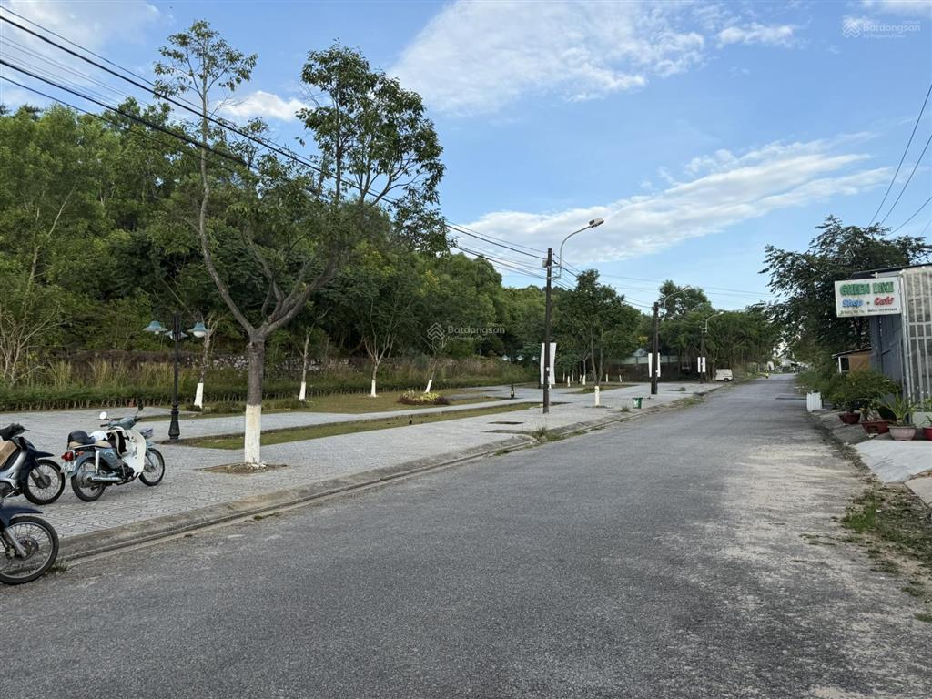 Cần bán lô 120m2 view công viên, tđc khu phố 10, cạnh quảng trường hcm, trường cấp 3. giá quá tốt