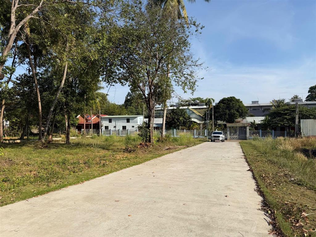 Bán 500m2 làng resort cửa lấp, full thổ cư, phố du lịch trần hưng đạo. mặt tiền khủng 25m view biển