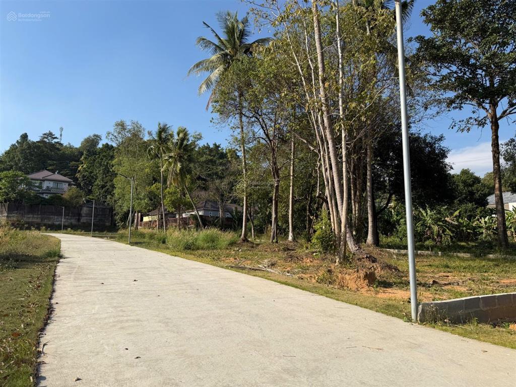 Bán 500m2 làng resort cửa lấp, full thổ cư, phố du lịch trần hưng đạo. mặt tiền khủng 25m view biển