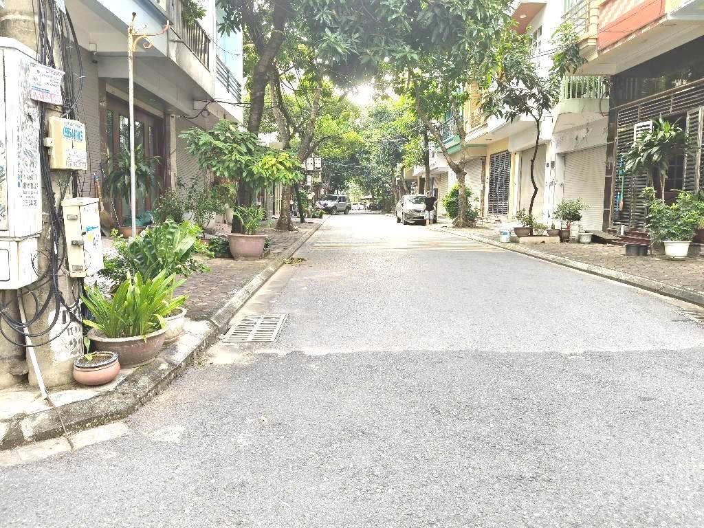 Bán nhà phânlô quânđội 918 76m2, mt 5.2m, chào 24.5 tỷ căn góc, 2 mặt đều ô tô tránh