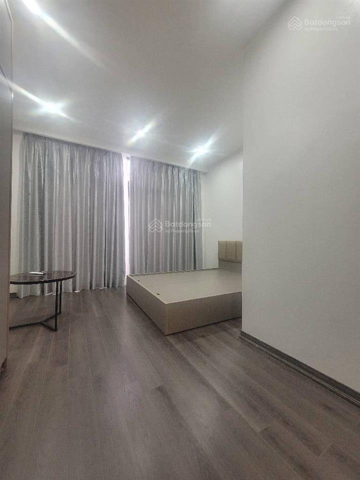 Nhà phúc lợi, 7.4 tỷ, mt 4m căn góc, thang máy, 36 m2