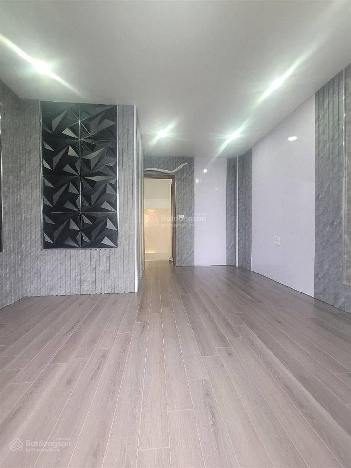 Nhà phúc lợi, 7.4 tỷ, mt 4m căn góc, thang máy, 36 m2