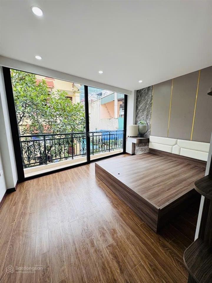 Nhà phố nguyễn lam  chu huy mân, 45m2, 11 tỷ 6 tầng thang máy, gara ôtô