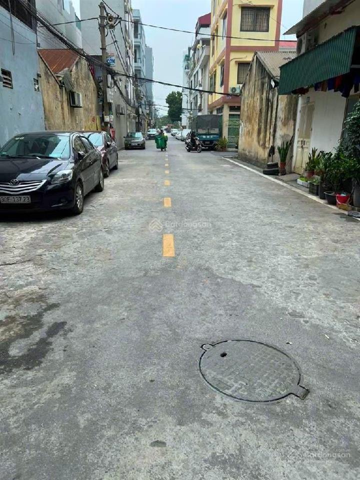 Hàng vip, hiếm, 40m2, 10.9 tỷ. phân lô quân đội 918  sát aeon mall