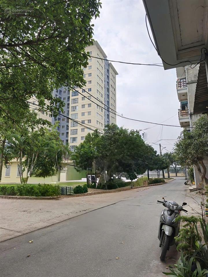 Nhà phố  ngay đô thị việt hưng, 60m2, lô góc, ô tô tránh, 15 tỷ