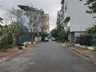 Tái định cư việt hưng, 40m2, 12.6 tỷ, mt 4m, kinh doanh phố nguyễn khắc viện