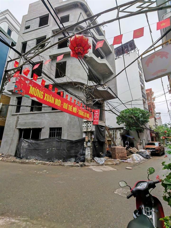 Phường sài đồng 17.8tỷ, 70m2, lô góc, 3 mặt thoáng, 6 tầng, thang máy, phân lô ôtô thông tránh,