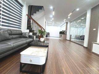 Bán nhà sài đồng 12.8 tỷ, 46m2, 4.2m nhà mới 7 tầng thang máy