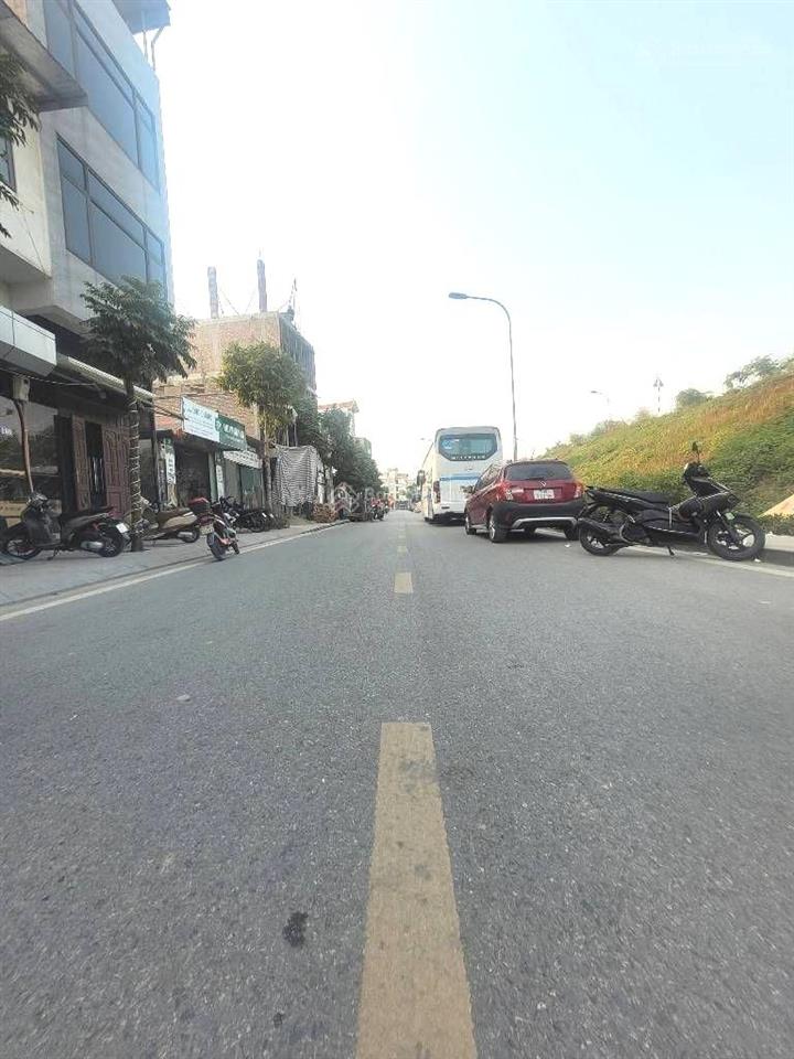 Phúc lợi, 8.9 tỷ, 53m2, mt5.66m, nở hậu  đường ôtô  hướng đông nam