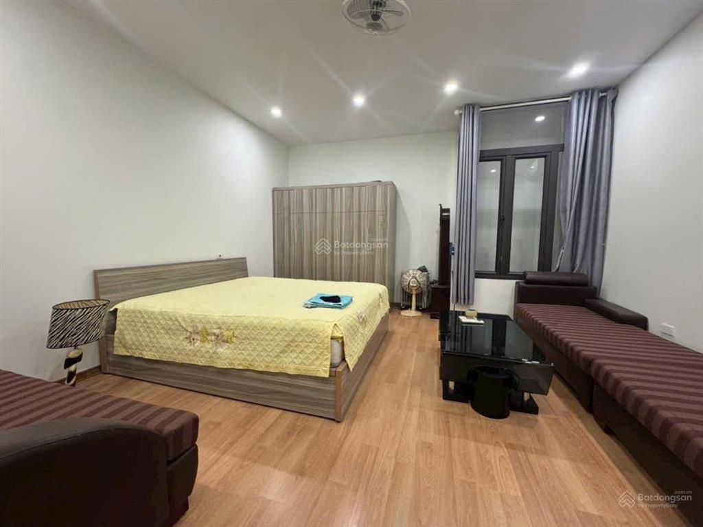 18 tỷ, tđc giang biên, long biên 75m², mt5m, 5 tầng dân xây