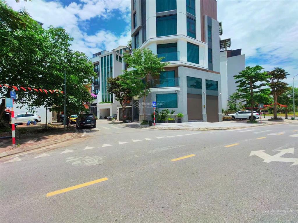 18 tỷ, tđc giang biên, long biên 75m², mt5m, 5 tầng dân xây
