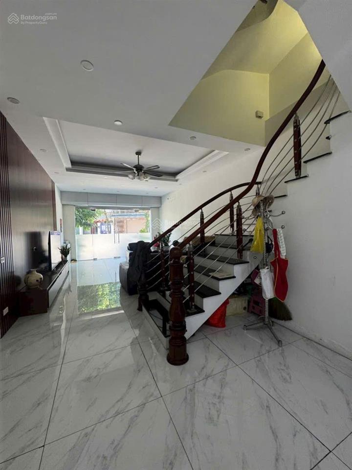 18 tỷ, tđc giang biên, long biên 75m², mt5m, 5 tầng dân xây