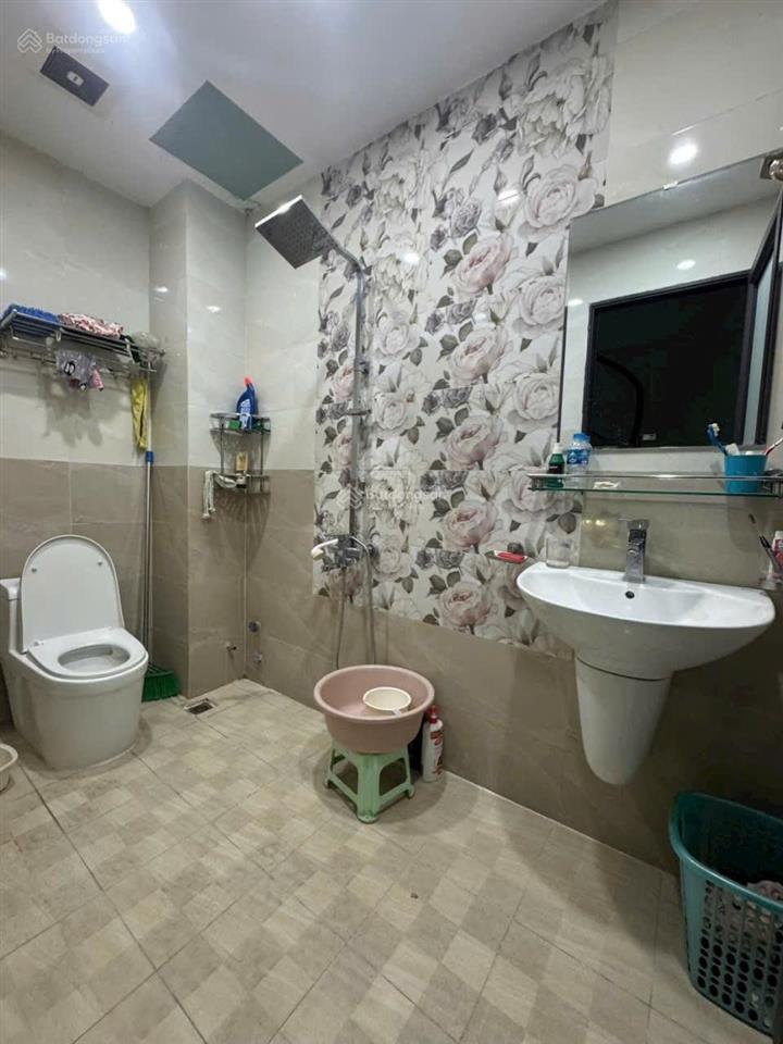 18 tỷ, tđc giang biên, long biên 75m², mt5m, 5 tầng dân xây