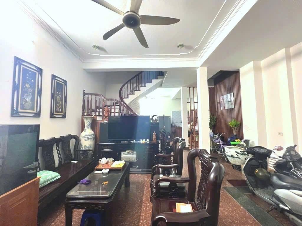 Sài đồng, long biên, 71m2, 15.6tỷ, mt5.8m, hậu 6.35m